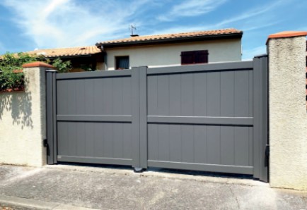 Portail battant Copropriété